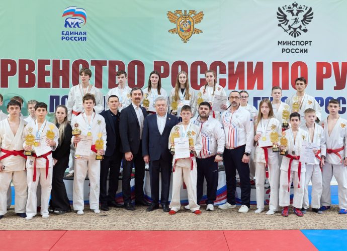 С 24 по 30 марта в Туле прошло первенство России по рукопашному бою среди юношей и девушек 14–15, 16–17 лет, а также юниоров и юниорок 18–21 года. 