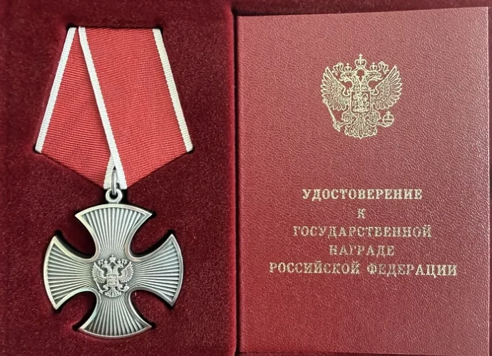 «Награда нашла героя на реабилитации»: в тульском лагере «Перезагрузка» ветерану СВО вручили орден Мужества