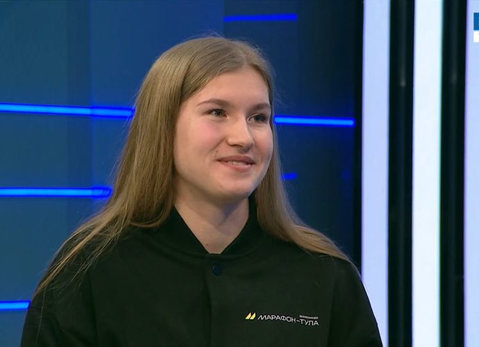Ехали на Кубок мира в Австралию с целью увидеть кенгуру, а вернулись не с пустыми руками. Тульские велогонщицы достойно выступили на первом этапе Кубка мира по трековому велоспорту, который прошёл в австралийском Перте. Выдохнули — и вот у нас в студии. Встречаем Екатерину Евланову, гонщицу команды «Марафон Тула».