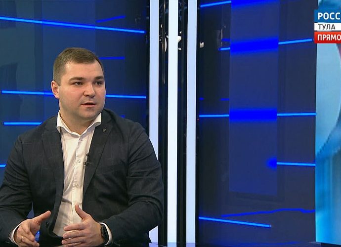 Владимир Маринин: Со стороны может выглядеть так, будто мы кладём асфальт в снег или лужу