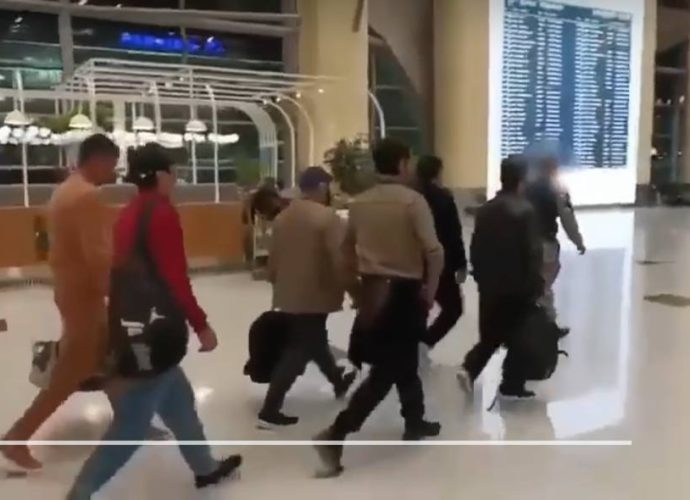 Управление Федеральной службы судебных приставов по Тульской области продолжает исполнять решения судов о принудительном выдворении иностранных граждан.
