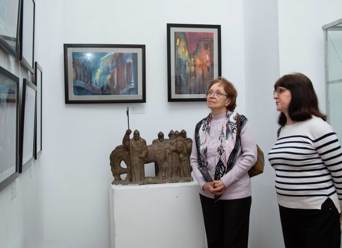 В Выставочном зале Тулы открылась акварельная выставка Светланы Клишевской