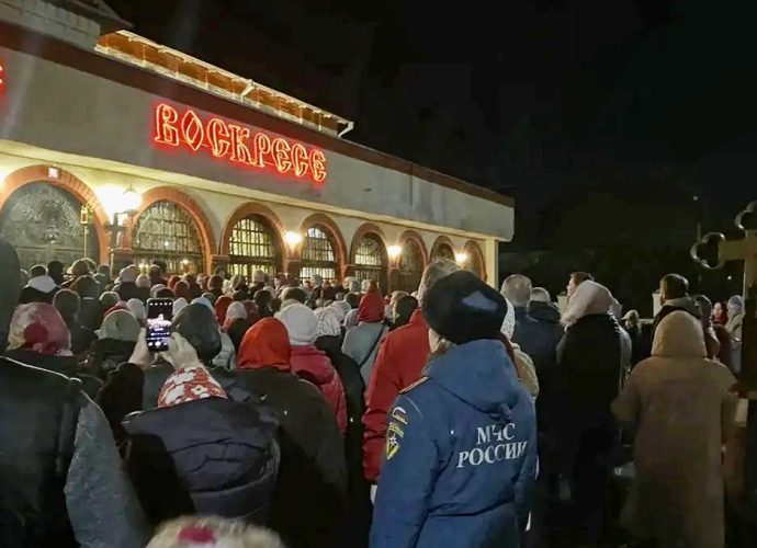 Спасатели МЧС обеспечили безопасность во время празднования Пасхи