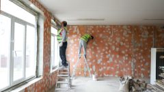 Илья Беспалов проверил ход капитального ремонта в Лицее искусств