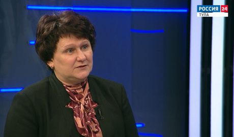 Я верю в любовь с первого взгляда: министр соцзащиты Татьяна Абросимова - о семейном счастье