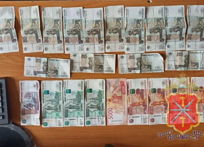 В Новомосковске иностранец пытался дать взятку полицейскому