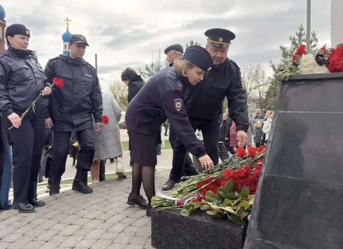 Тульские полицейские почтили память ликвидаторов аварии на Чернобыльской АЭС