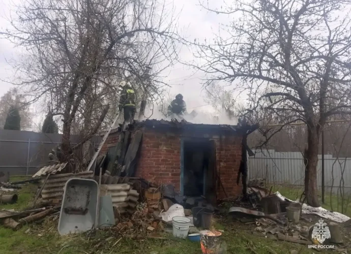 6 пожаров и 6 ДТП ликвидировали тульские спасатели за сутки