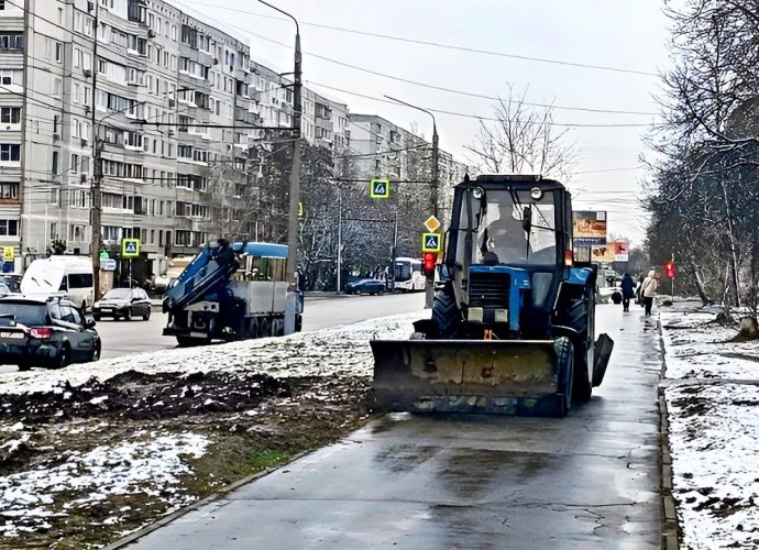 В Туле продолжается уборка города