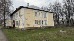 В Новомосковске прокуратура добивается переселения почти 400 жителей из аварийного жилья