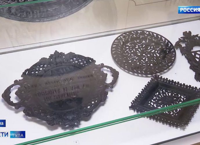 К 370-летию Никиты Демидова в Тулу привезли каслинское литьё