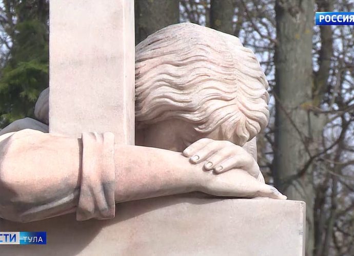 Радоница, танатотерапия и память: как пережить утрату