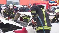 В Туле прошли соревнования спасателей ЦФО по ликвидации последствий ДТП