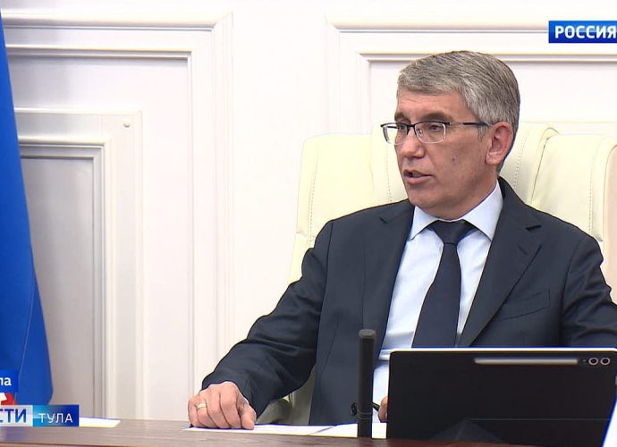 Дмитрий Миляев поздравил сотрудников органов местного самоуправления