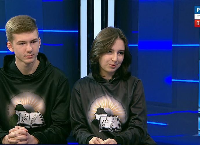 «Красота-то какая! Лепота!»: как команда Яснополянского комплекса победила в игре «Мы — грамотеи!»