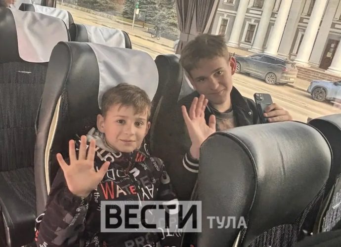 Семьи участников СВО сегодня отправились на отдых в Сочи. Поездка для них организована при поддержке губернатора Тульской области.