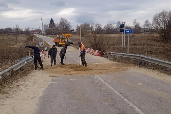 В Арсеньевском районе открыли движение по мосту через реку Иста