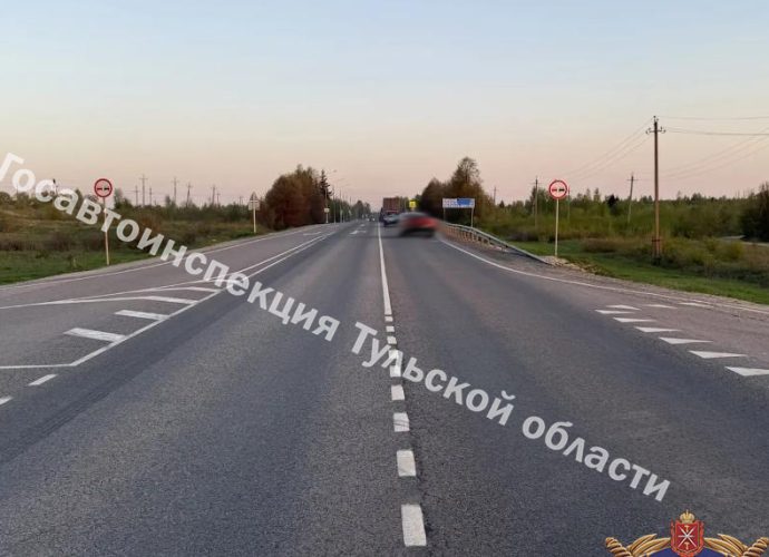 7 мая в 17:50 на 242-м километре трассы М-4 «Дон» в Богородицком районе Тульской области произошло дорожно-транспортное происшествие.