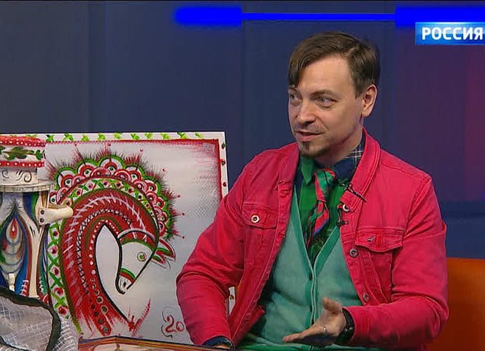 Вторая жизнь вещей: тульский модельер Артур Браже создает коллекцию из линолеума