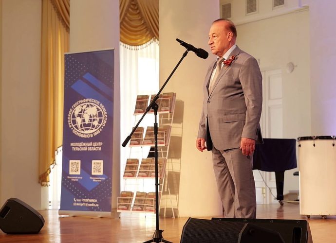 Юрий Цкипури
