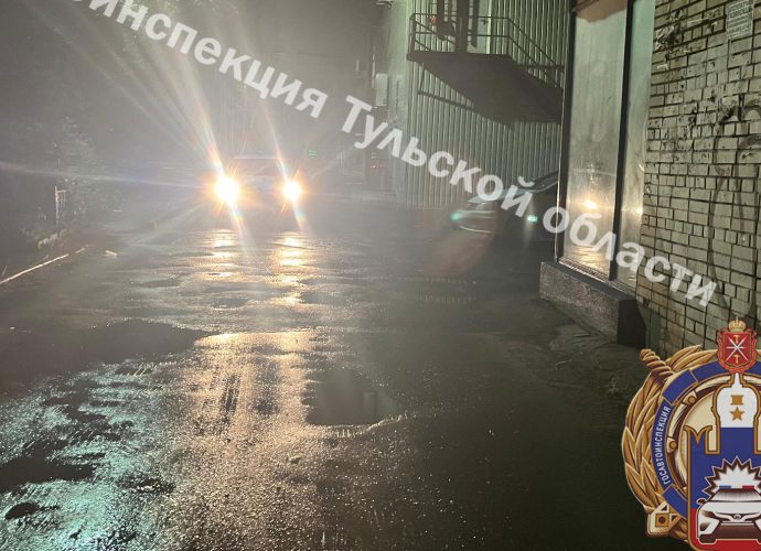 На Красноармейском проспекте в областной столице произошло дорожно-транспортное происшествие с участием электровелосипеда.