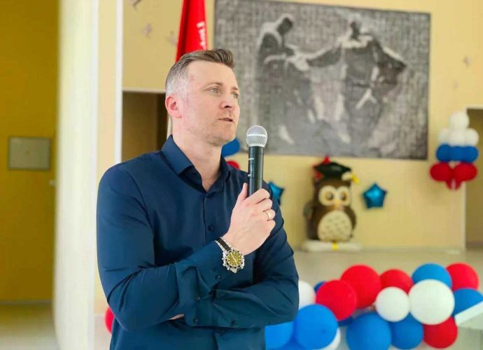 Новомосковским школьникам рассказали, как защититься от телефонных мошенников