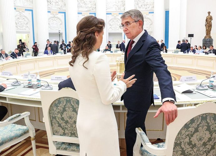 Дмитрий Миляев заявил о готовности распространить региональную выплату 1 миллион рублей на четвертого ребенка