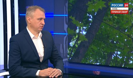 Почему животные выходят на дороги, и что делать при ДТП? Интервью с Андреем Моментом Почему животные выходят на дороги, и что делать при ДТП? Интервью с Андреем Моментом