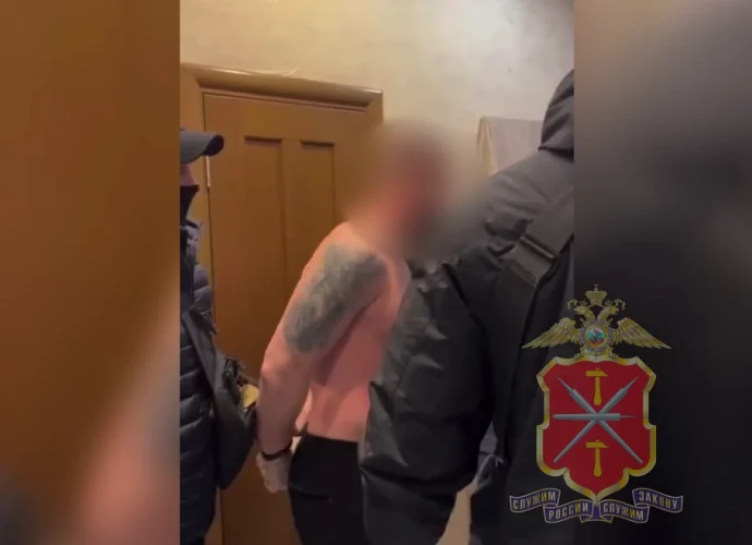 В Туле четверо мужчин вымогали у предпринимателя 8 миллионов рублей