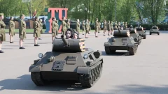 8 мая 2026 года в Центральном парке в Туле состоялся парад воспитанников детских садов, приуроченный к 81-й годовщине Победы в Великой Отечественной войне.