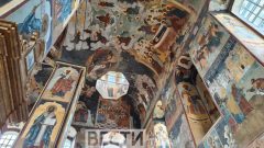 Патриарх Московский и Всея Руси Кирилл совершает Литургию в Успенском соборе Патриарх Московский и Всея Руси Кирилл совершает Литургию в Успенском соборе