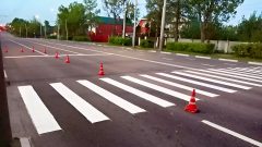 В Туле продолжают обновлять дорожную разметку В Туле продолжают обновлять дорожную разметку