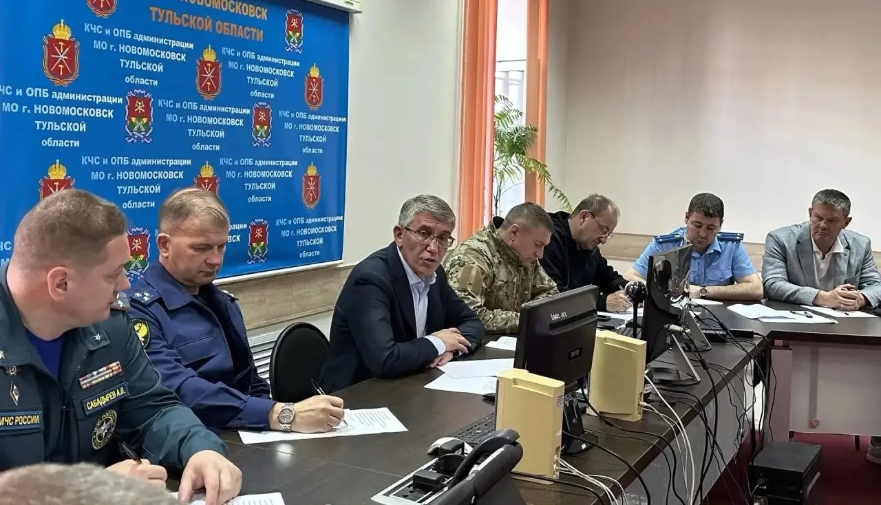 Дмитрий Миляев провёл заседание регионального штаба в Новомосковске после атаки БПЛА