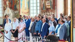 Патриарх Московский и Всея Руси Кирилл совершает Литургию в Успенском соборе Патриарх Московский и Всея Руси Кирилл совершает Литургию в Успенском соборе