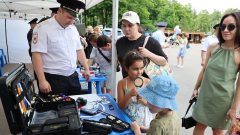 В Туле полицейские и росгвардейцы представили выставку спецтехники В Туле полицейские и росгвардейцы представили выставку спецтехники