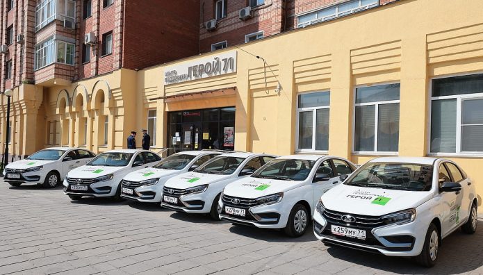 Дмитрий Миляев передал шесть новых автомобилей Центру «Герой 71» Дмитрий Миляев передал шесть новых автомобилей Центру «Герой 71»
