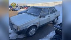 Пьяный водитель без прав лишился машины и получил 300 часов обязательных работ Богородицкий межрайонный суд Тульской области вынес приговор 42-летнему жителю Воловского района. Мужчину признали виновным в повторном пьяном вождении и, помимо наказания, конфисковали у него автомобиль в пользу государства.