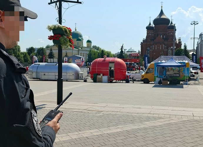 Росгвардейцы обеспечили безопасность в ходе празднования Дня России в Тульской области