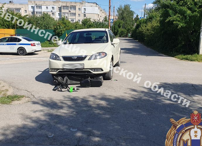 Днём 2 июня в тульском посёлке Косая Гора произошло ДТП с участием ребёнка.