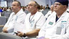 Сотрудников Тульского онкоцентра наградили в День медика