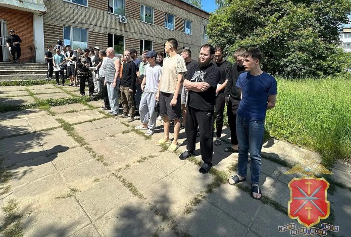 В Новомосковске полицейские выявили массовые нарушения миграционного законодательства