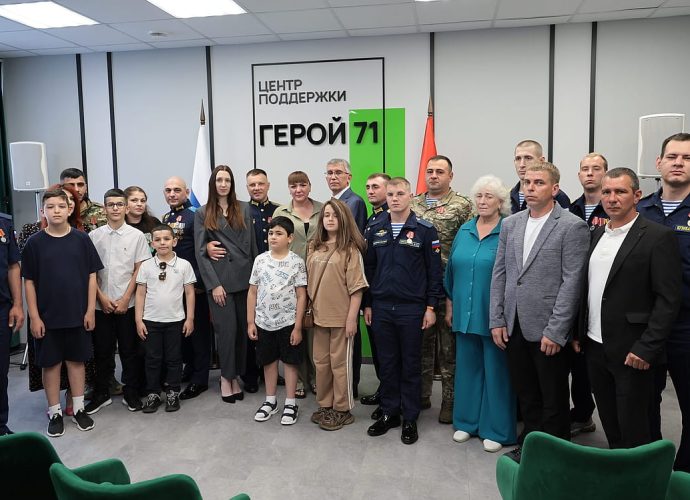 В День России губернатор встретился с участниками СВО разных национальностей