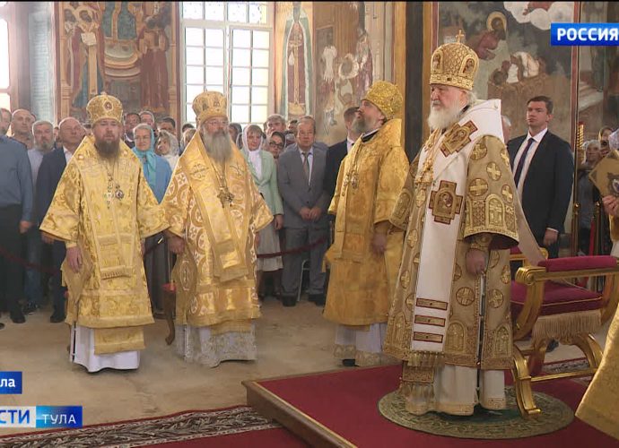 Патриарх Кирилл освятил Успенский собор в Тульском кремле