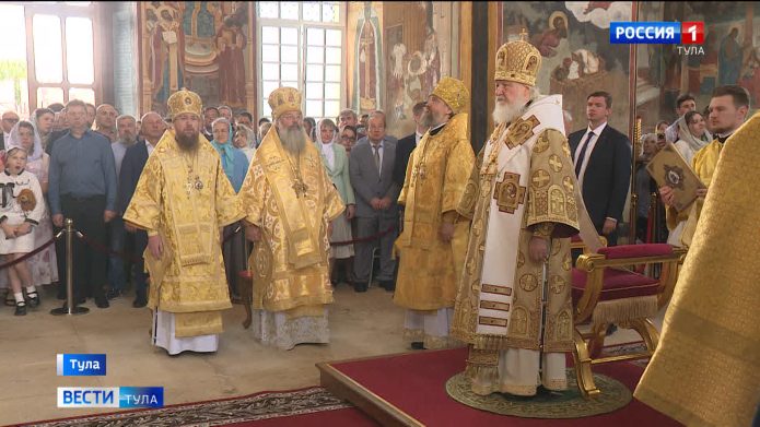 Патриарх Кирилл освятил Успенский собор в Тульском кремле