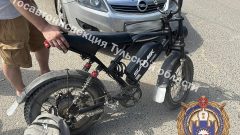 В Туле водитель «Опеля» совершил столкновение с электровелосипедом