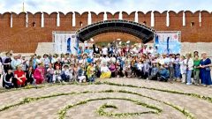 В Туле прошёл ежегодный фестиваль северной ходьбы «Ромашковый хоровод» В Туле прошёл ежегодный фестиваль северной ходьбы «Ромашковый хоровод»