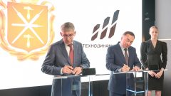 Дмитрий Миляев подписал соглашения о поддержке рождаемости и продвижении промышленной продукции Дмитрий Миляев подписал соглашения о поддержке рождаемости и продвижении промышленной продукции