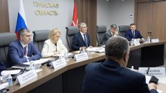 Губернатор Дмитрий Миляев поручил взять на контроль ремонт соцобъектов в Донском Губернатор Дмитрий Миляев поручил взять на контроль ремонт соцобъектов в Донском