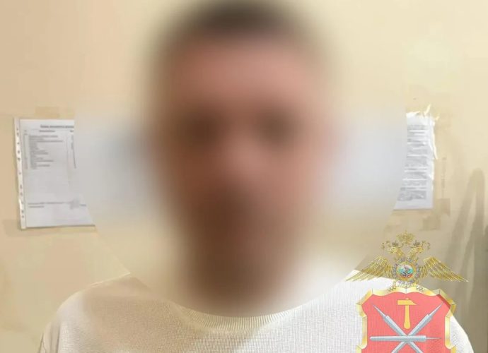 В Туле рецидивист украл из офисного сейфа более 240 тысяч рублей