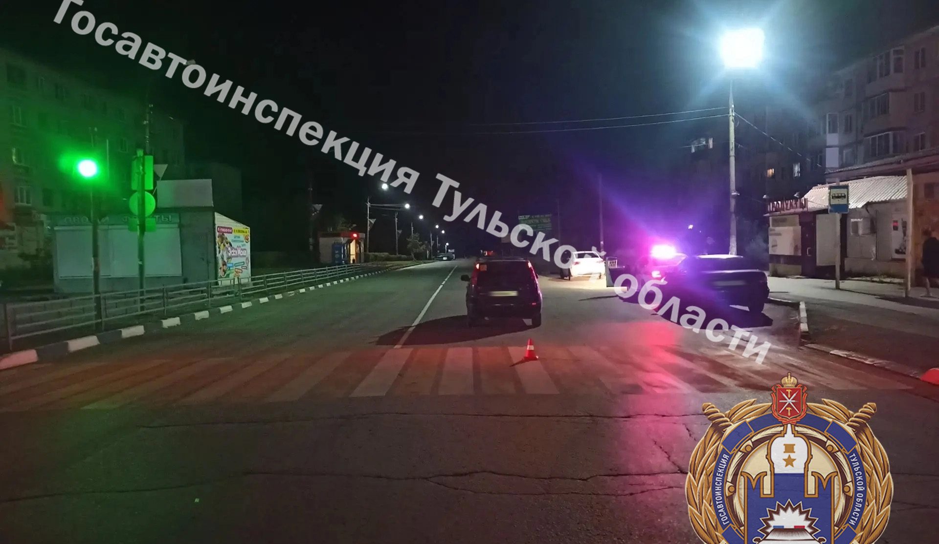 В Ефремове автомобиль сбил пешехода, переходившего дорогу на красный сигнал В Ефремове автомобиль сбил пешехода, переходившего дорогу на красный сигнал